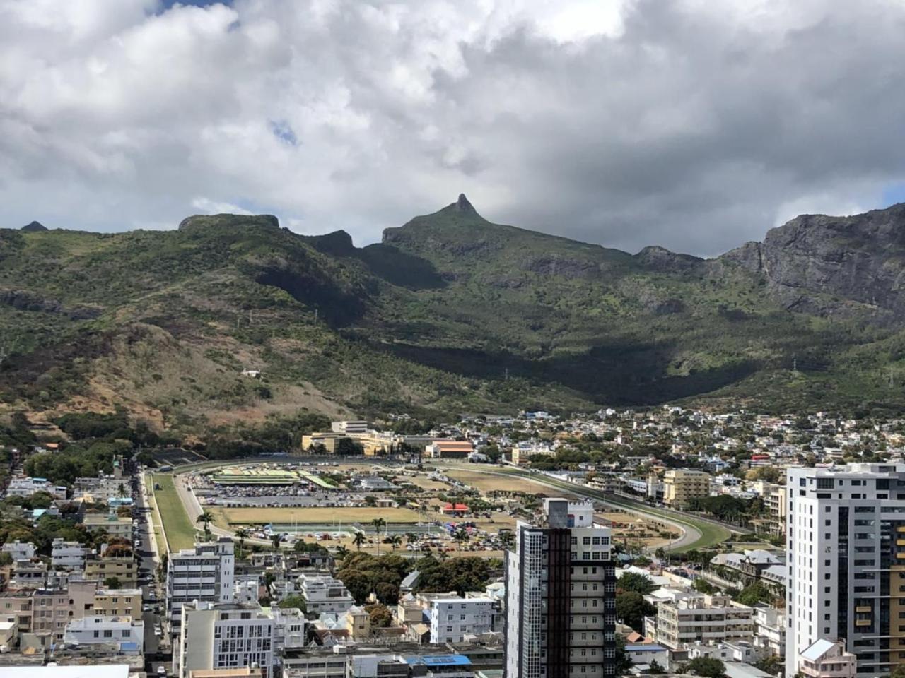 Sea & City View Luxury Apartment Port Louis Exteriér fotografie